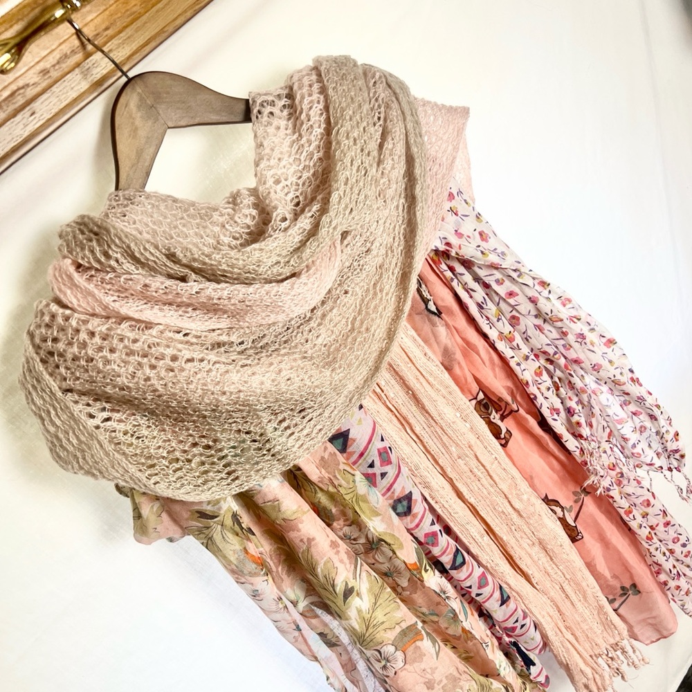 Pink & Cream Blends Scarf Set BUNDLE OF 6 Scarves!! 🌸💐